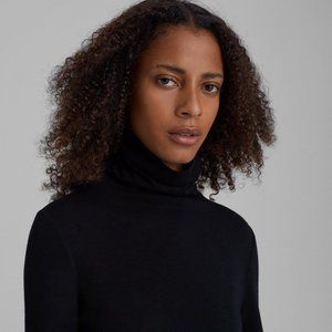 COPY - COPY - NEW WITH TAGS - CLUB MONACO BLACK TURTLENECK